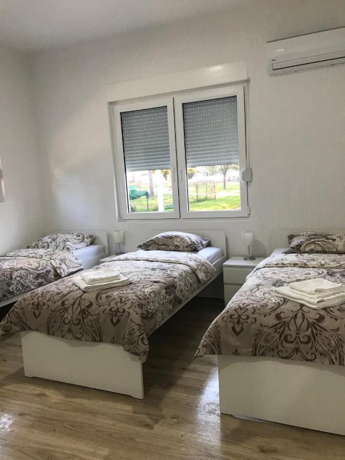 Appartamento Soba Milojkovic Golubac Esterno foto