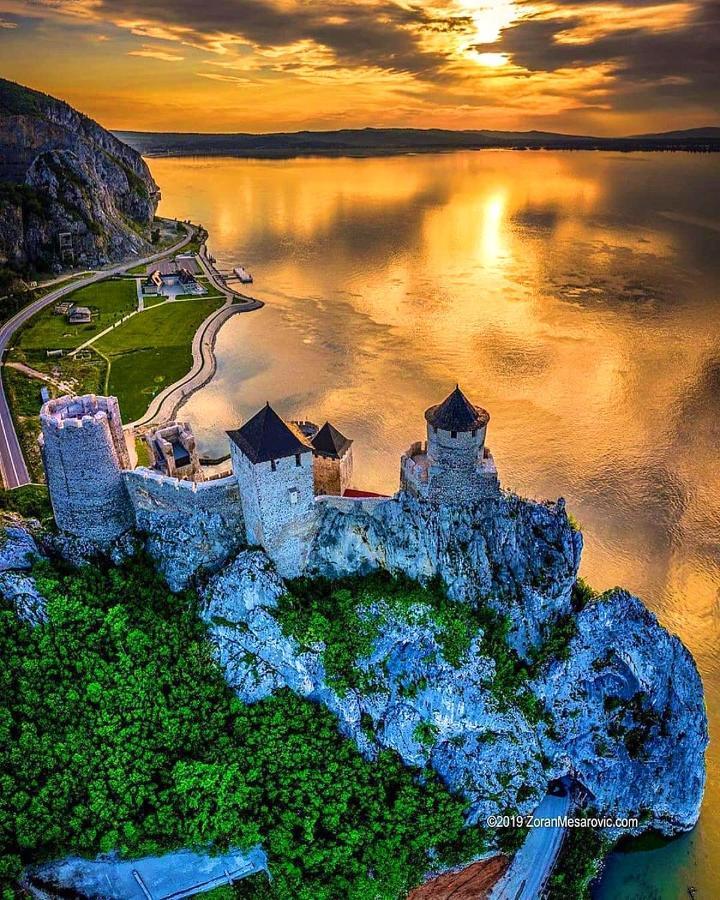 Appartamento Soba Milojkovic Golubac Esterno foto